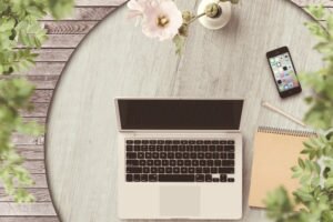 What Freelance Editors Need to Expand Their Businesses