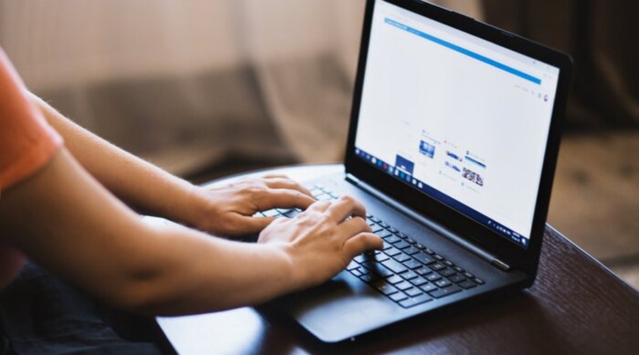 Tips for Finding New Writing Clients and Book Readers