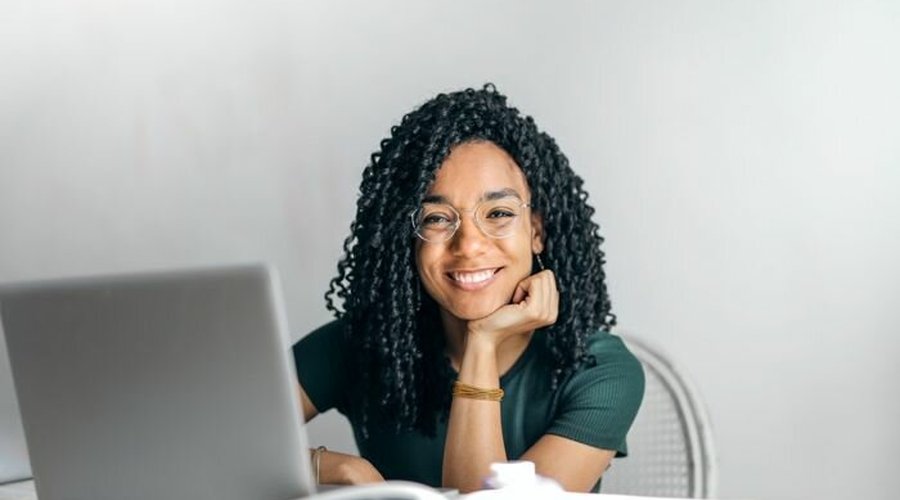 What You Need to Know About Hiring an Author’s Assistant
